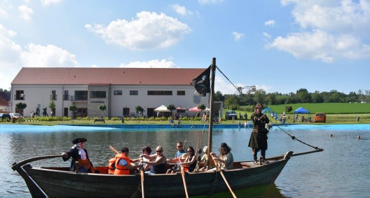 Březenská pouť a motosraz Poláky (56).JPG